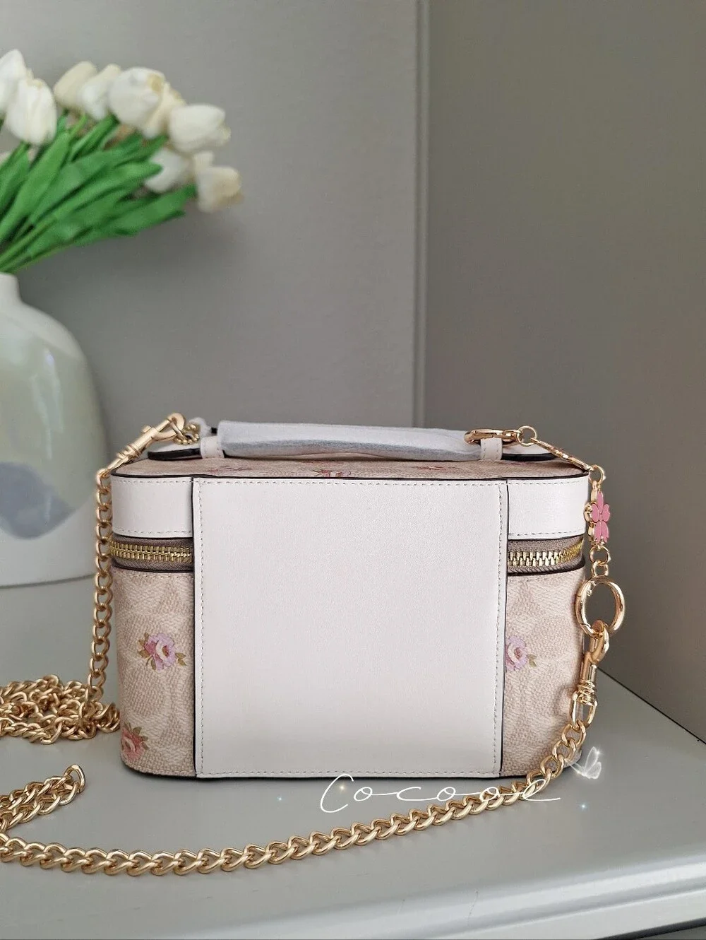 NEW Coach Cosmetic Case In Signature Canvas With Floral Print & Crossbody Chain